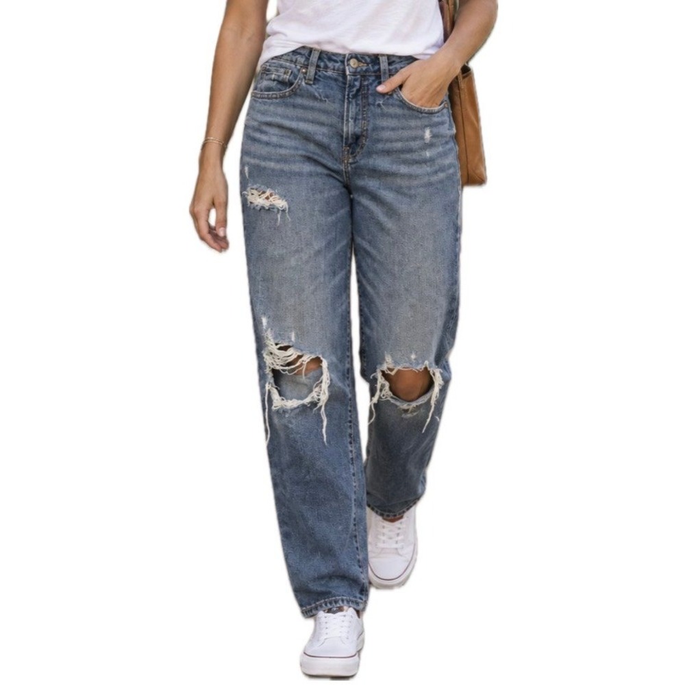 Old Navy Boyfriend Distressed Medium-Wash Straight Leg Jeans. Women's Size 8